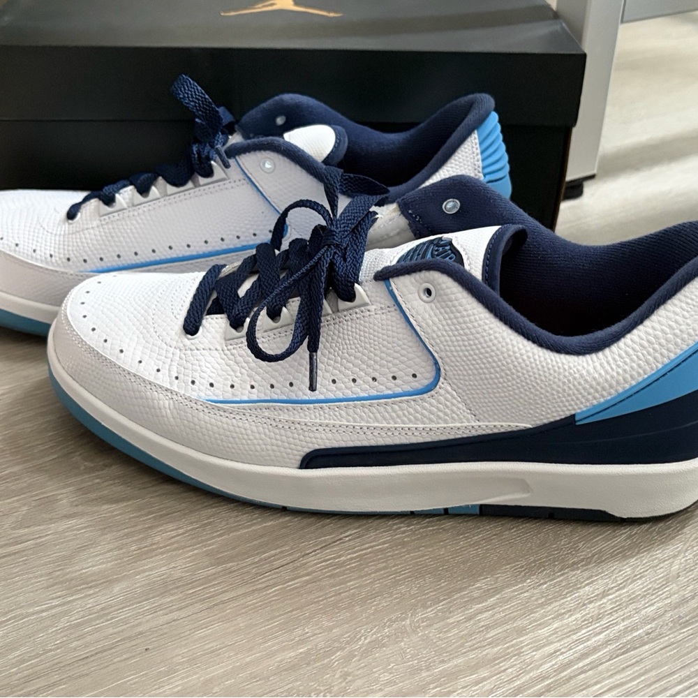 Jordan 2 retro lows university blue